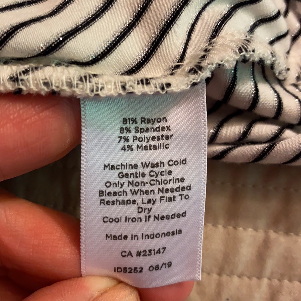Talbots Wrap Top - Picture 7 of 7